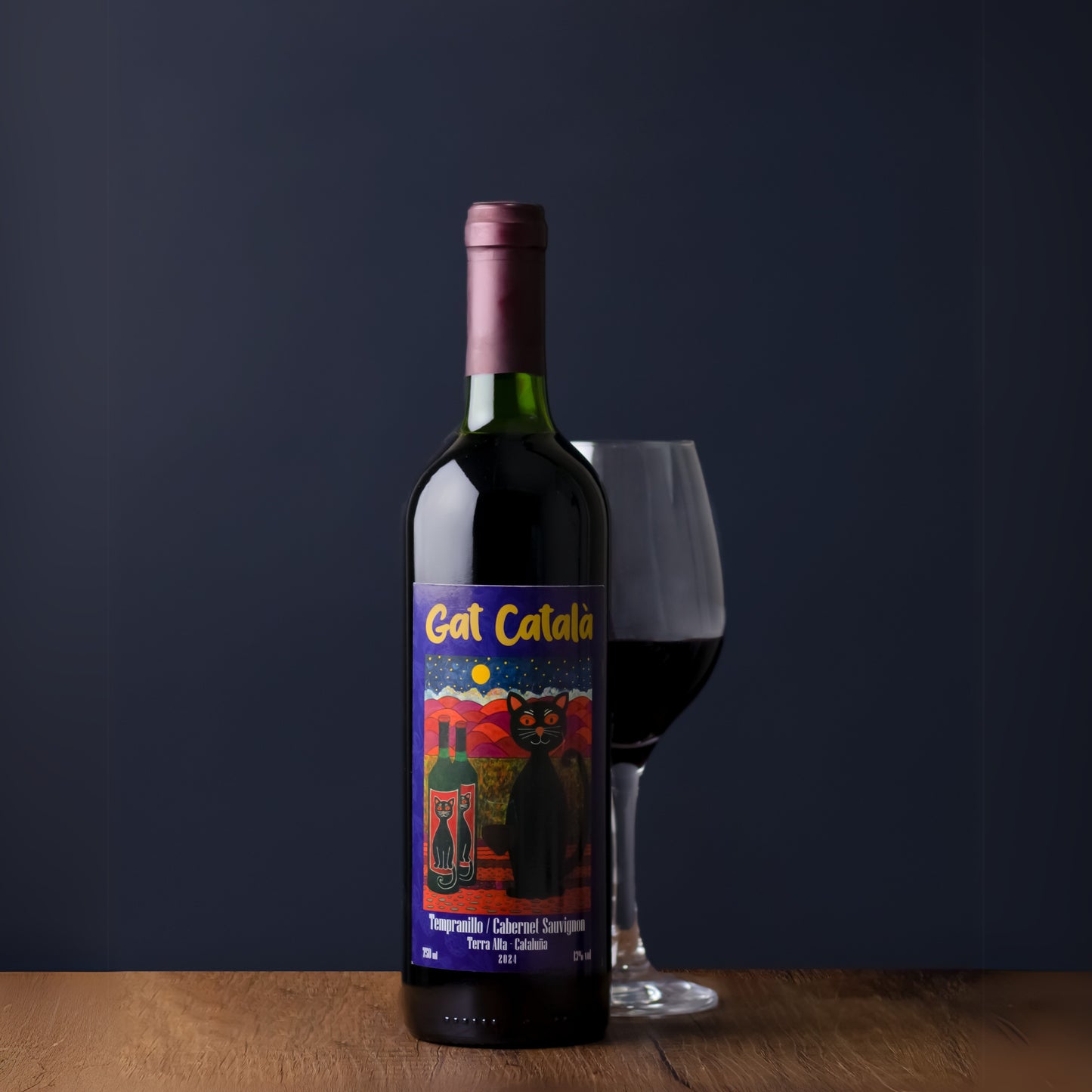 Vino Tinto Tempranillo y Cabernet Sauvignon